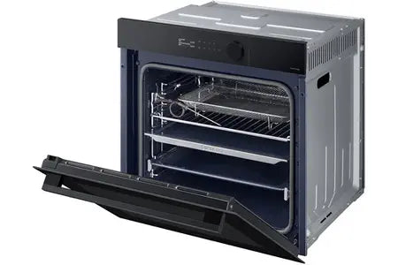 Four encastrable Samsung NV7B5675WAK