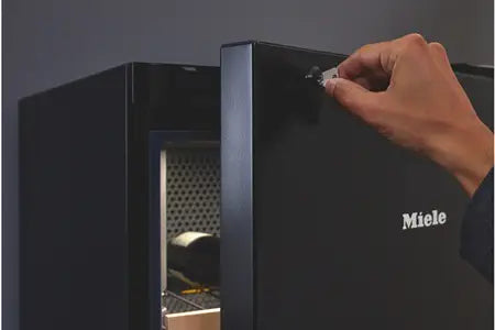 Cave de vieillissement Miele KWT 4584 E