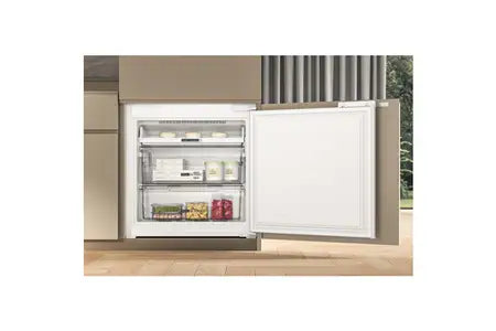 Réfrigérateur congélateur en bas Whirlpool WHSP70T232P - Encastrable 193CM